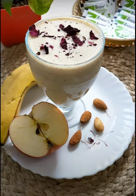 Apple-Banana Smoothie